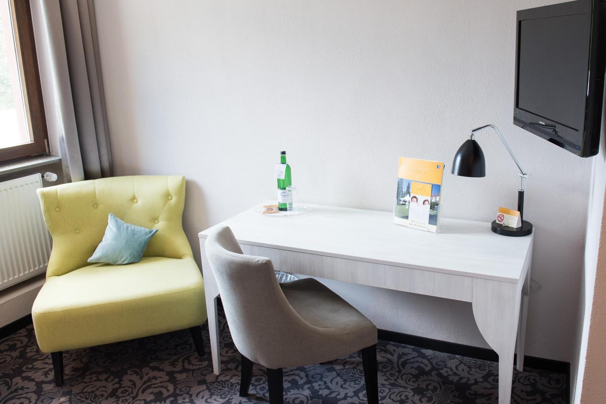 Parkhotel Schillerhain Kirchheimbolanden Dış mekan fotoğraf