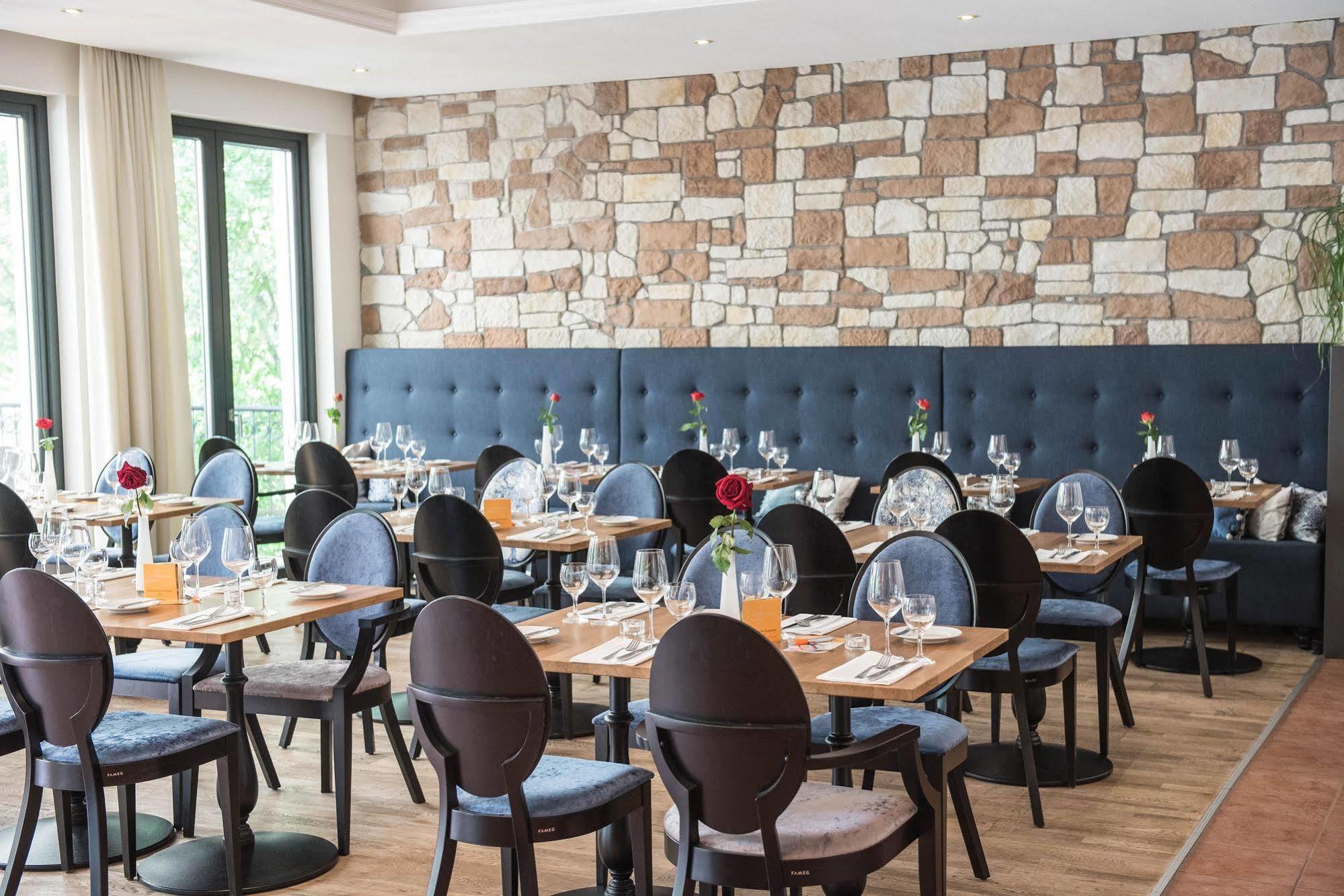 Parkhotel Schillerhain Kirchheimbolanden Dış mekan fotoğraf